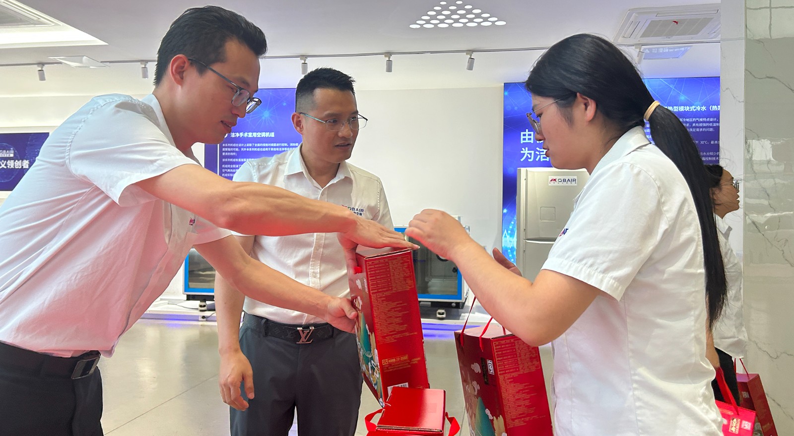 1717720383588011.jpg 87a5518e-058b-4428-a304-5bbdc4cad34d